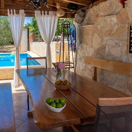 Kaštel Stari Plum Holiday Home מראה חיצוני תמונה