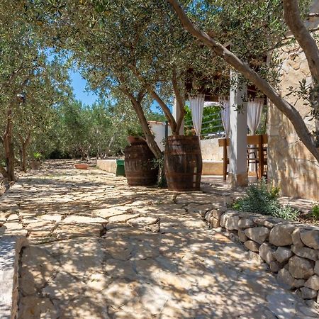 Kaštel Stari Plum Holiday Home מראה חיצוני תמונה