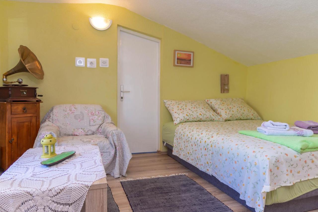 Kaštel Stari Plum Holiday Home מראה חיצוני תמונה