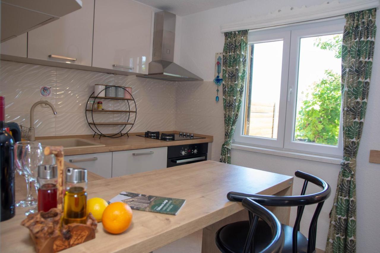 Kaštel Stari Plum Holiday Home מראה חיצוני תמונה